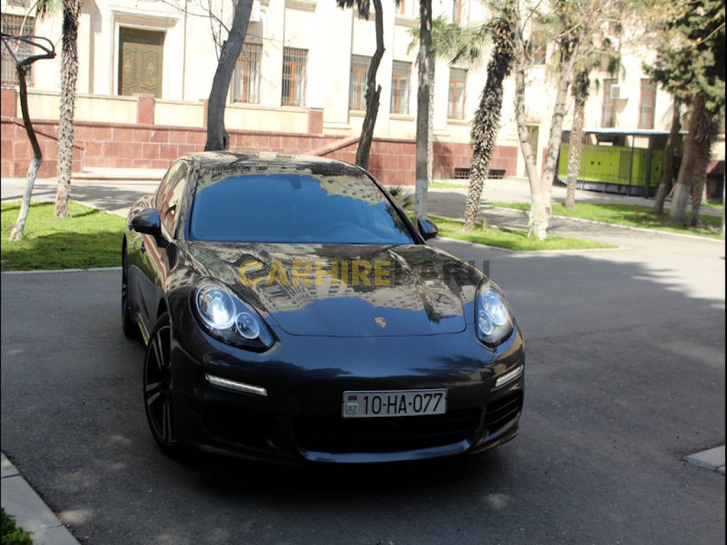 Porshce Panamera 2016